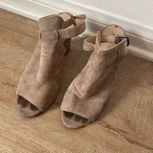 Taupe peep toe heel